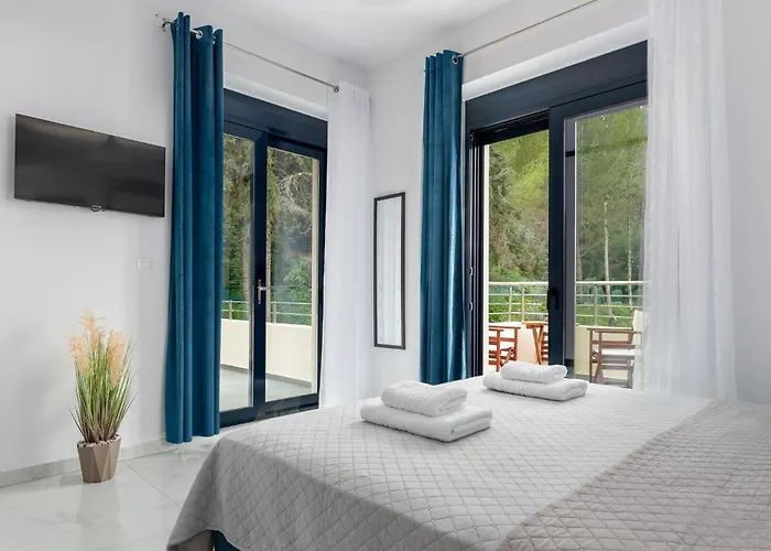 Oasis Luxury 2 וילה עיר רודוס