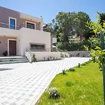 Oasis Luxury 2 * Rhodes City